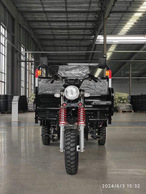 NM150ZH Cargo Tricycles — factory photograph