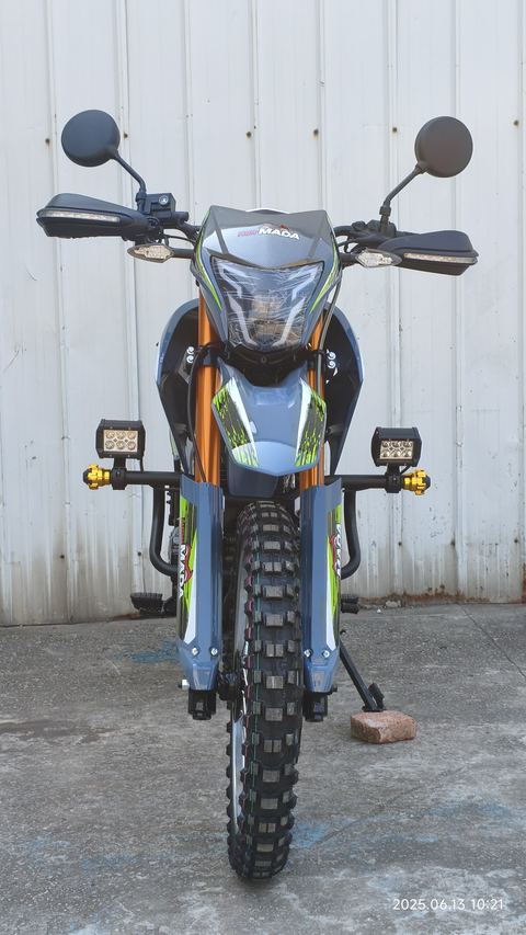 NM200GY STARK Off-Road Motorcycles — factory photograph